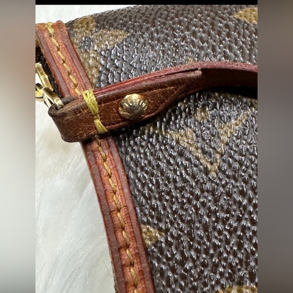 Louis Vuitton Mini Delightful Shoulder bag - Picture 8 of 12